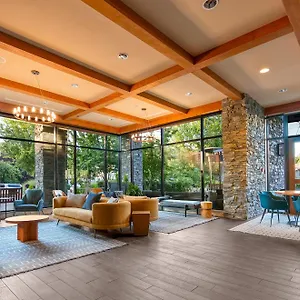 **** Hotel Oswego Canada